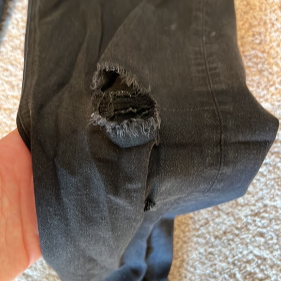 Black ripped jeans - Picture 2 of 2